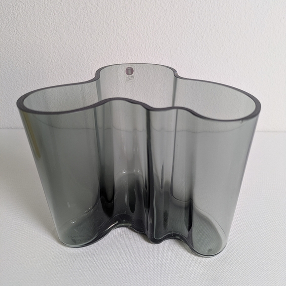 Vintage 2001 Savoy Vase Alvar Aalto 4.75"*6 120 mm Iittala, Finland, Smoke Gray - Picture 9 of 13